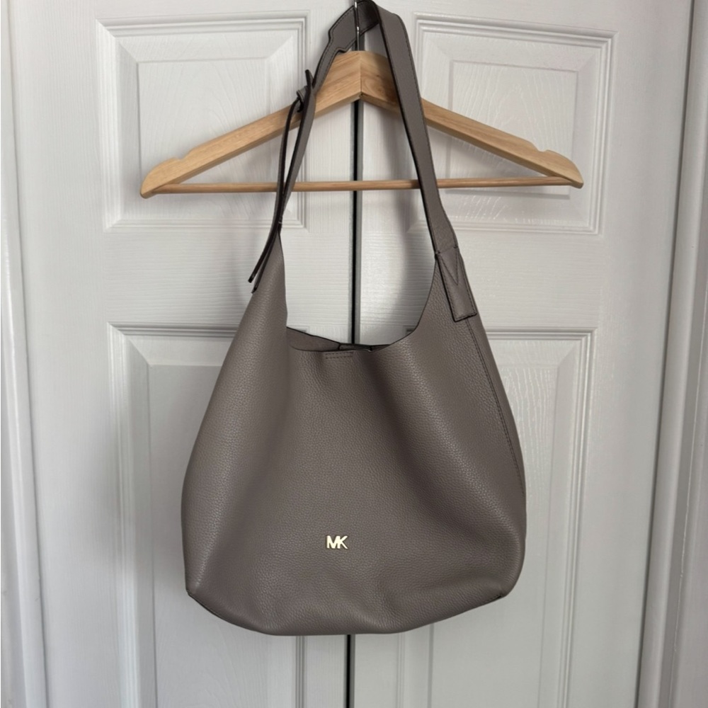 Michael Kors slouchy bag